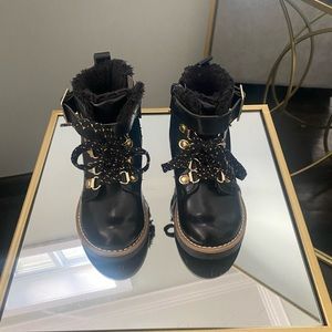 H&m size 7.5 toddler boots